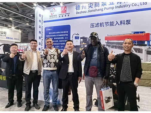 選擇合適的泵類型需要考慮哪些因素？